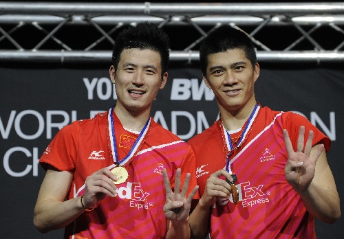 在审视詹姆 在审视詹姆